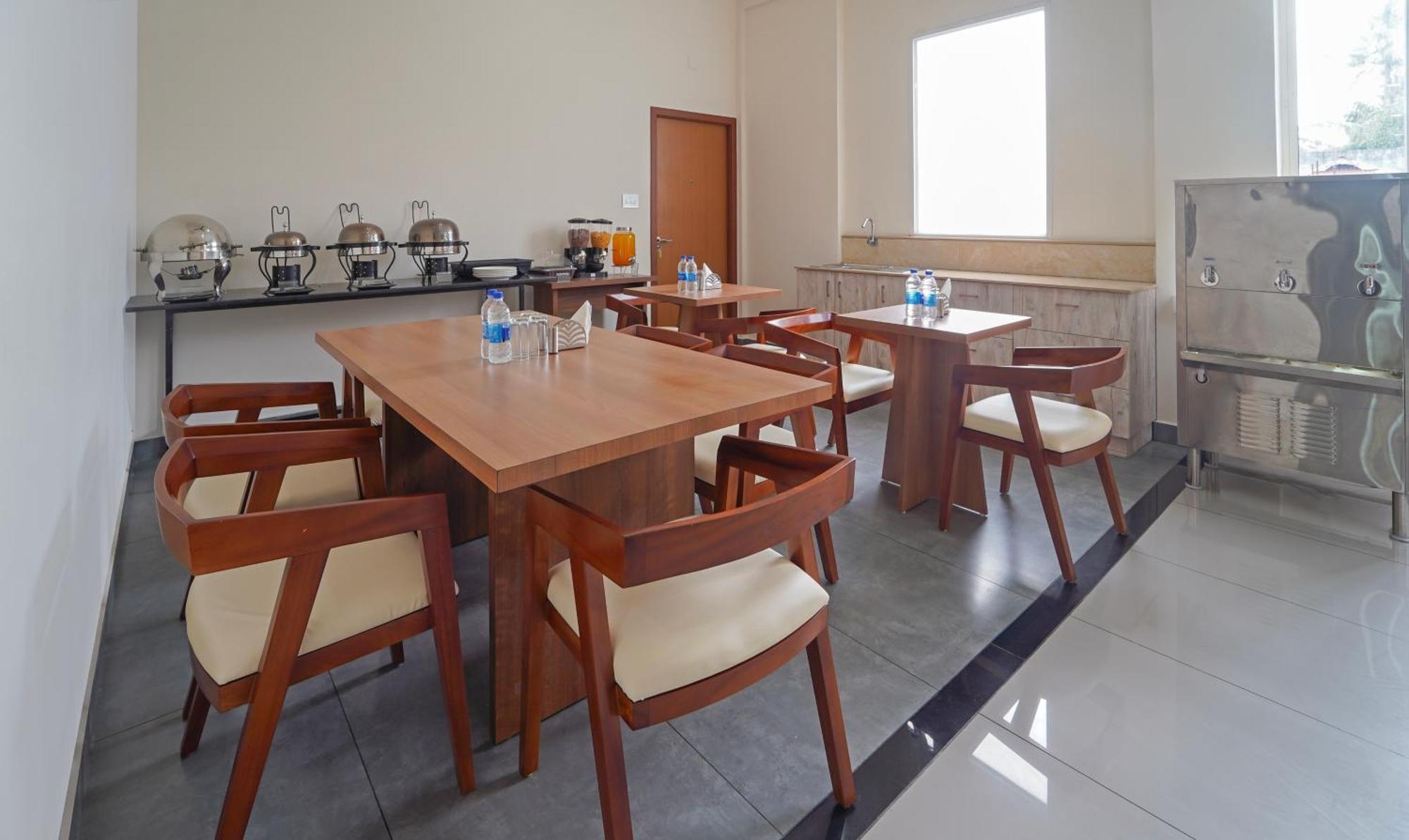 Itsy Hotels Avani Stays, Vyttila, Kochi Luaran gambar