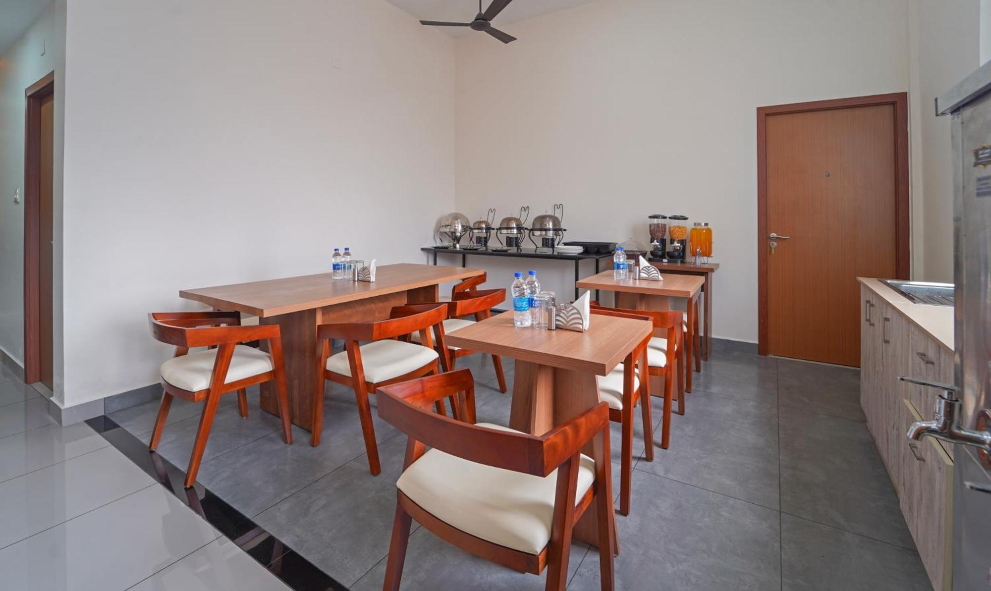 Itsy Hotels Avani Stays, Vyttila, Kochi Luaran gambar