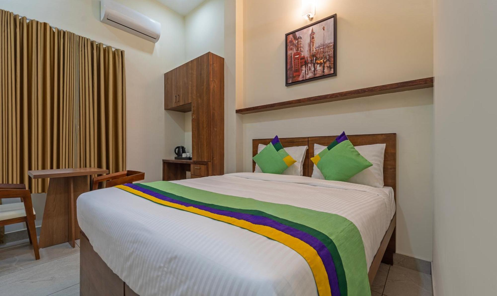 Itsy Hotels Avani Stays, Vyttila, Kochi Luaran gambar