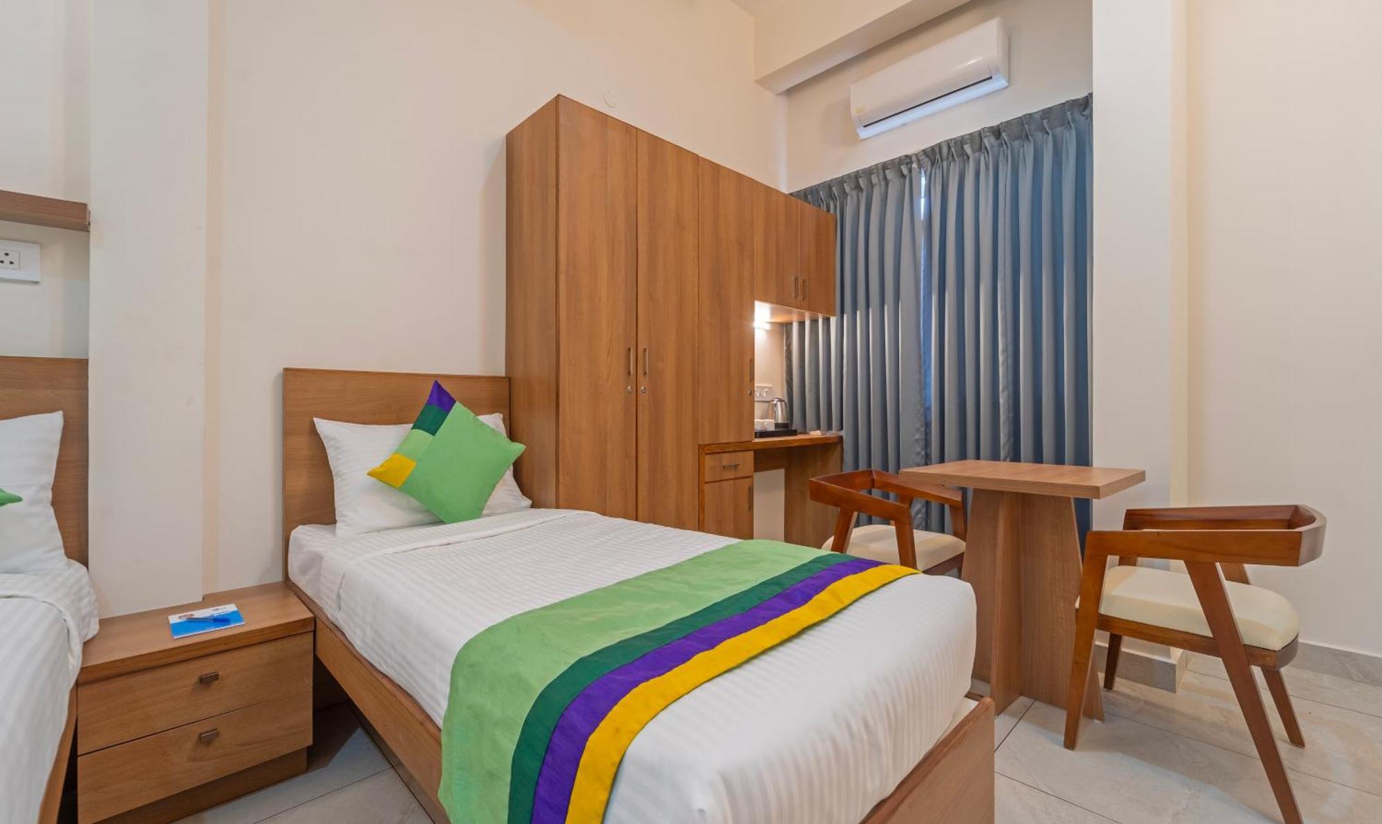 Itsy Hotels Avani Stays, Vyttila, Kochi Luaran gambar